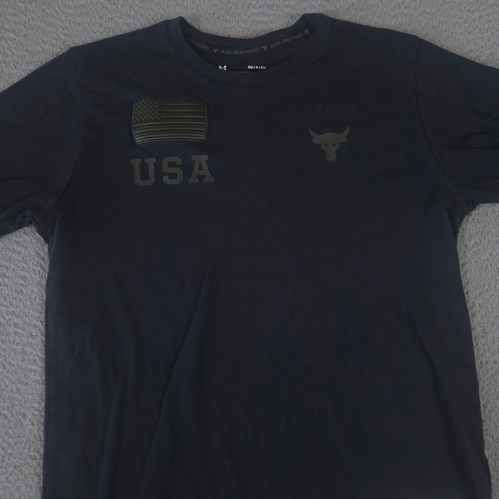 Under Armour Shirt Mens Small Black Project Rock Veterans Day Freedom USA Flag